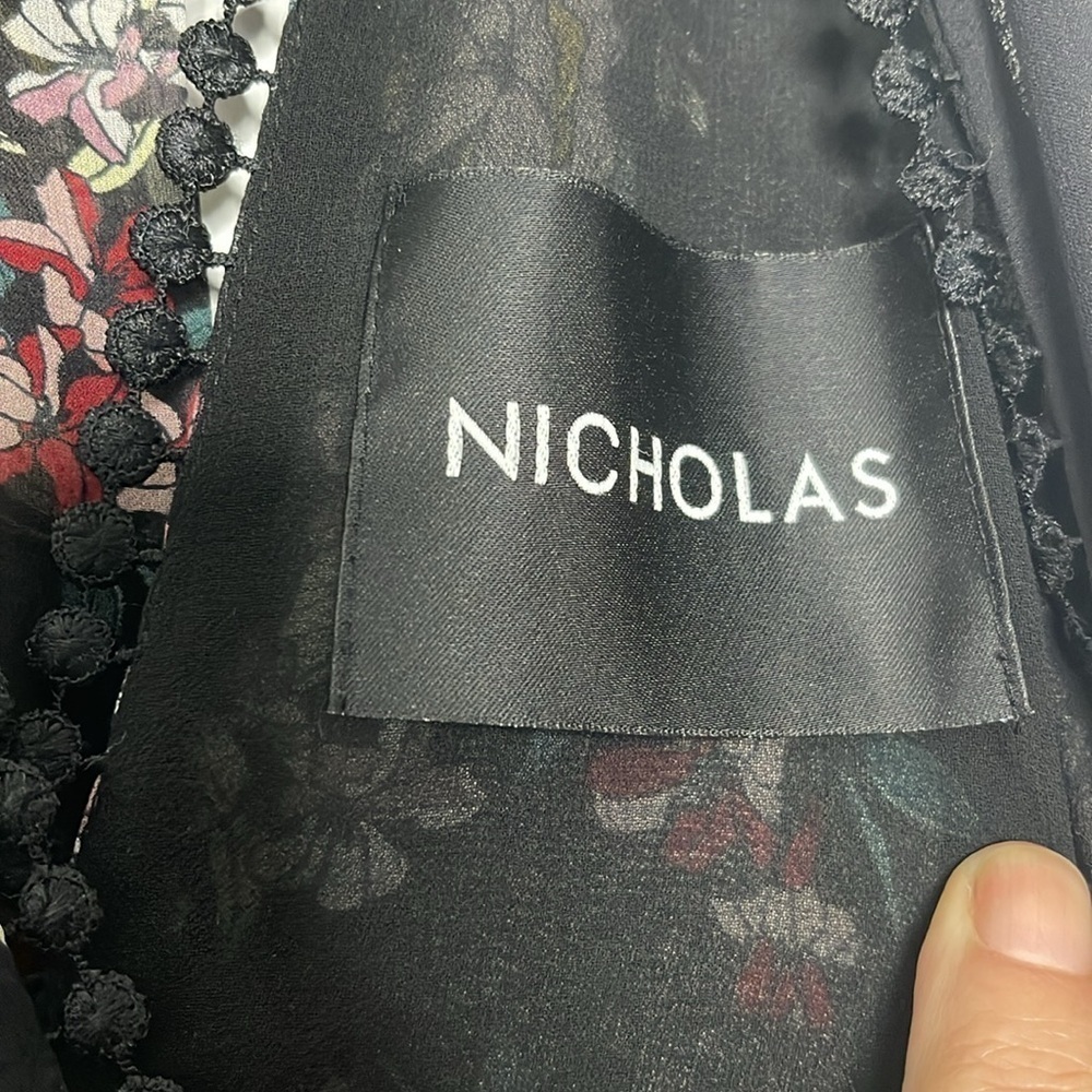 Nicholas Black Floral Print Silk Cold-Shoulder Bell Sleeve Midi Dress Size 8 - Picture 6 of 14